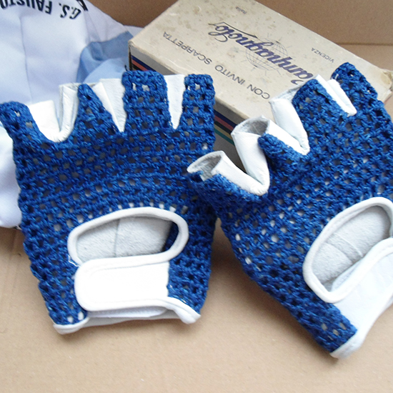Vintage style Leather cycling gloves Blue